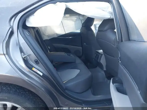 4T1B11HK0KU761295 2019 TOYOTA CAMRY - Image 8