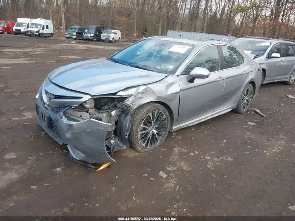 4T1B11HK0KU763449 2019 TOYOTA CAMRY - Image 2