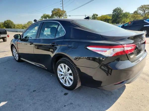 4T1B11HK0KU766447 2019 TOYOTA CAMRY - Image 2