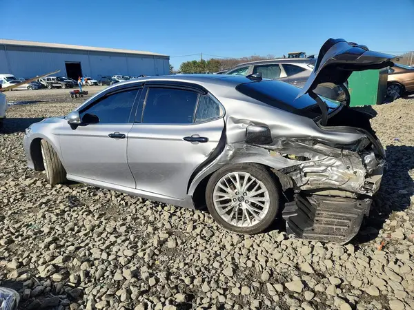 4T1B11HK0KU766710 2019 TOYOTA CAMRY - Image 2