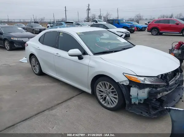 4T1B11HK0KU768473 2019 TOYOTA CAMRY - Image 1