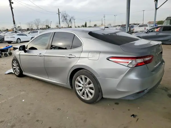 4T1B11HK0KU770109 2019 TOYOTA CAMRY - Image 2