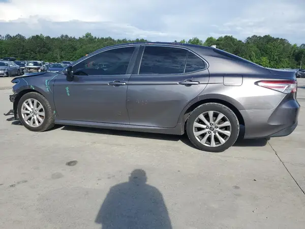 4T1B11HK0KU770210 2019 TOYOTA CAMRY - Image 2