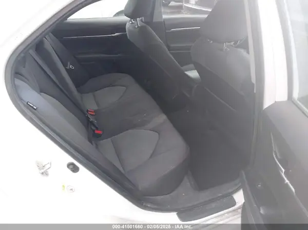 4T1B11HK0KU770658 2019 TOYOTA CAMRY - Image 8