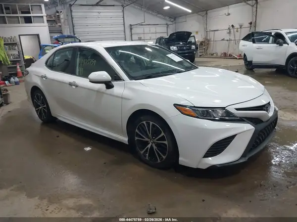 4T1B11HK0KU771034 2019 TOYOTA CAMRY - Image 1