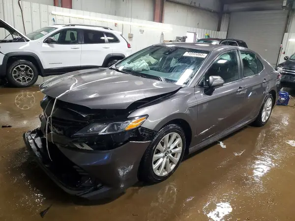 4T1B11HK0KU771549 2019 TOYOTA CAMRY - Image 1