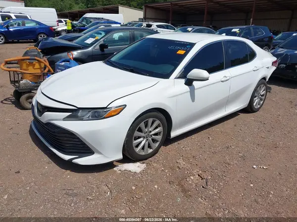 4T1B11HK0KU775181 2019 TOYOTA CAMRY - Image 2