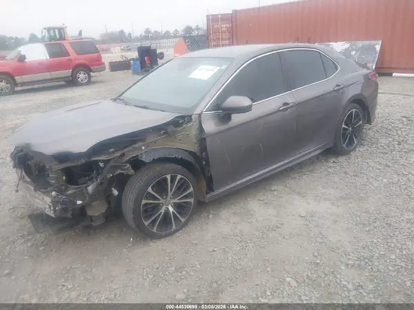 4T1B11HK0KU781644 2019 TOYOTA CAMRY - Image 2