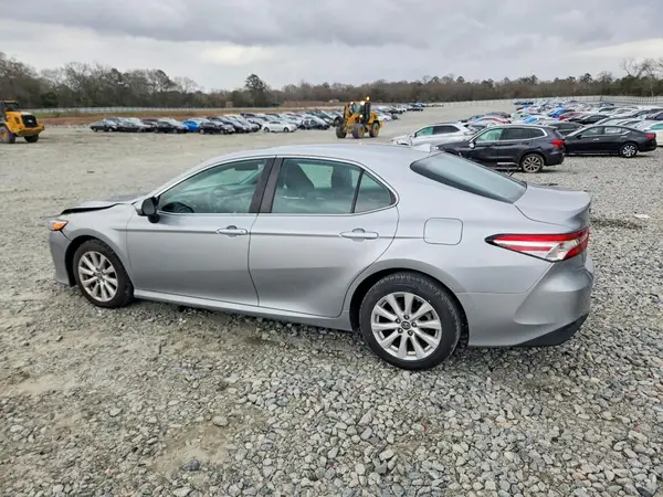 4T1B11HK0KU781952 2019 TOYOTA CAMRY - Image 2