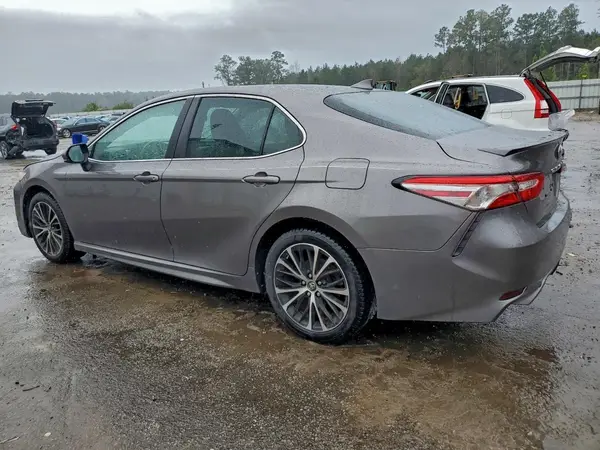 4T1B11HK0KU783202 2019 TOYOTA CAMRY - Image 2