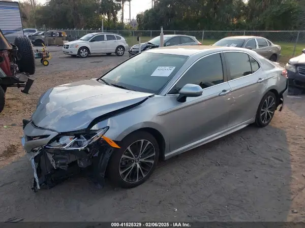 4T1B11HK0KU783880 2019 TOYOTA CAMRY - Image 2