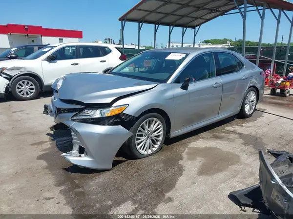 4T1B11HK0KU784253 2019 TOYOTA CAMRY - Image 2
