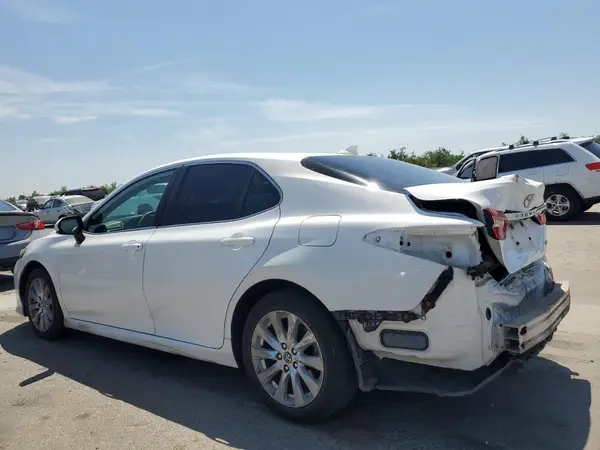 4T1B11HK0KU785595 2019 TOYOTA CAMRY - Image 2