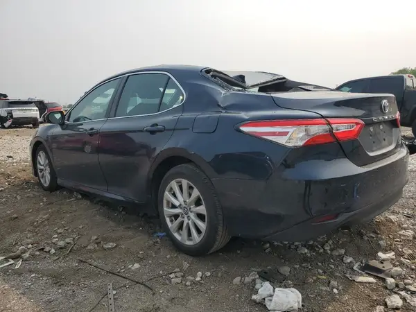 4T1B11HK0KU785712 2019 TOYOTA CAMRY - Image 2