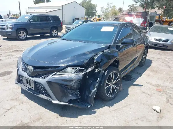 4T1B11HK0KU787931 2019 TOYOTA CAMRY - Image 2