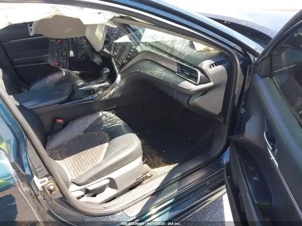 4T1B11HK0KU790070 2019 TOYOTA CAMRY - Image 2