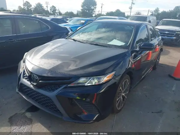 4T1B11HK0KU798301 2019 TOYOTA CAMRY - Image 2