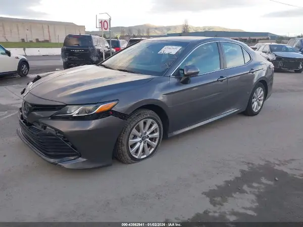 4T1B11HK0KU798721 2019 TOYOTA CAMRY - Image 2