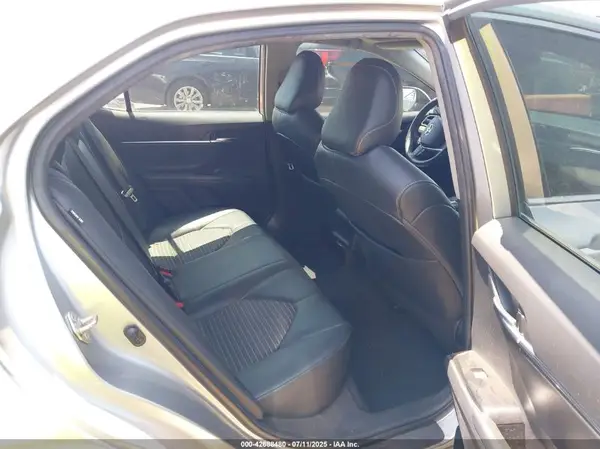4T1B11HK0KU800578 2019 TOYOTA CAMRY - Image 8