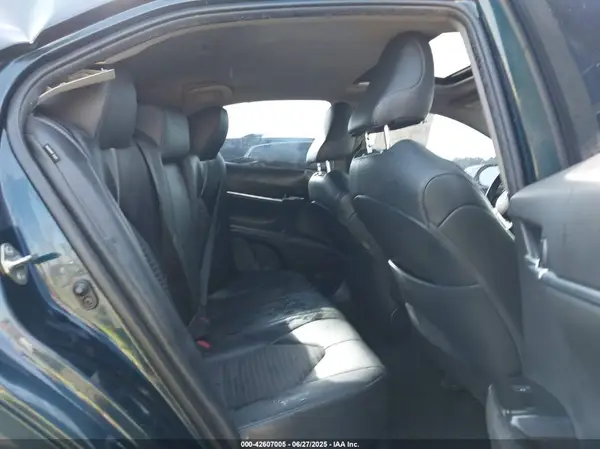 4T1B11HK0KU801150 2019 TOYOTA CAMRY - Image 8