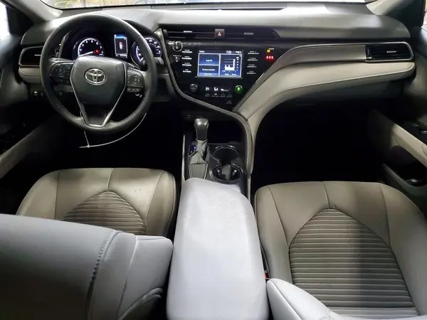 4T1B11HK0KU805585 2019 TOYOTA CAMRY - Image 8
