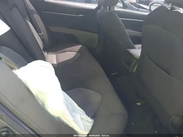 4T1B11HK0KU805750 2019 TOYOTA CAMRY - Image 8