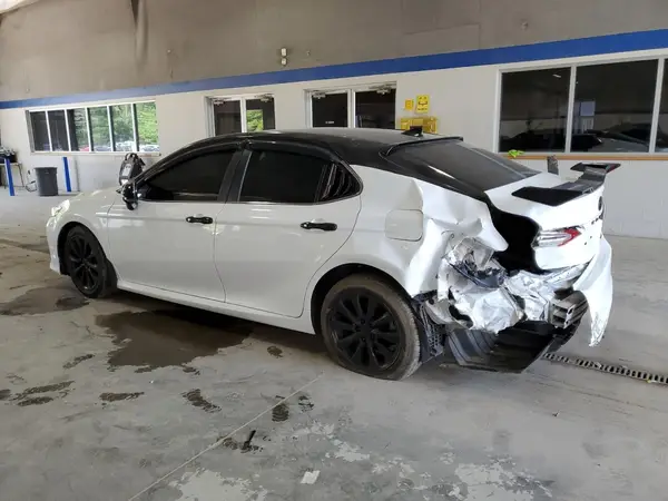 4T1B11HK0KU809572 2019 TOYOTA CAMRY - Image 2
