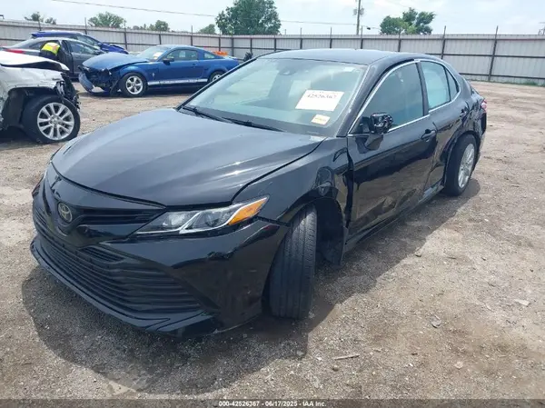 4T1B11HK0KU809958 2019 TOYOTA CAMRY - Image 2