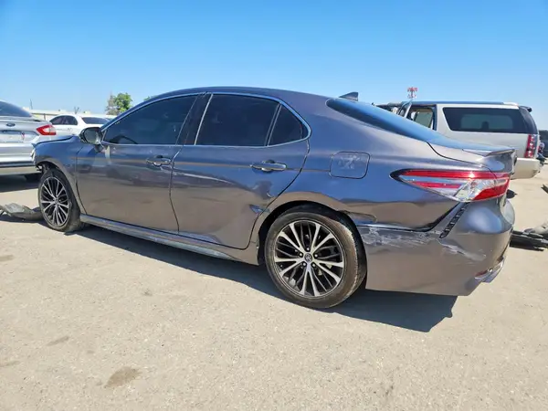 4T1B11HK0KU810057 2019 TOYOTA CAMRY - Image 2