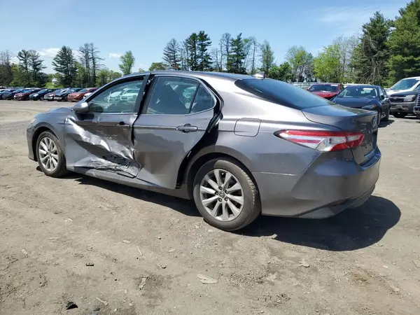 4T1B11HK0KU817333 2019 TOYOTA CAMRY - Image 2