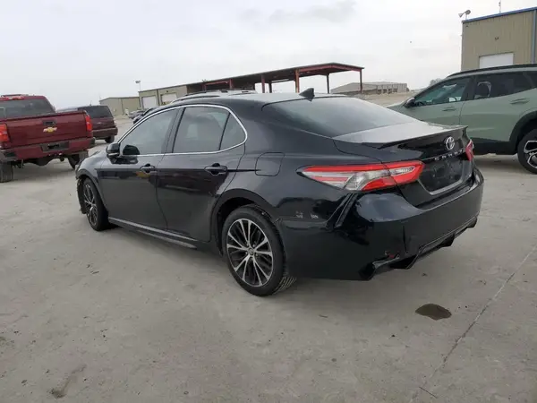 4T1B11HK0KU823360 2019 TOYOTA CAMRY - Image 2