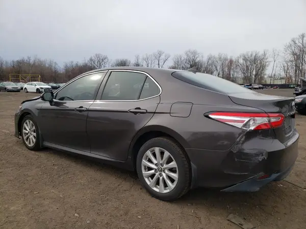 4T1B11HK0KU825545 2019 TOYOTA CAMRY - Image 2