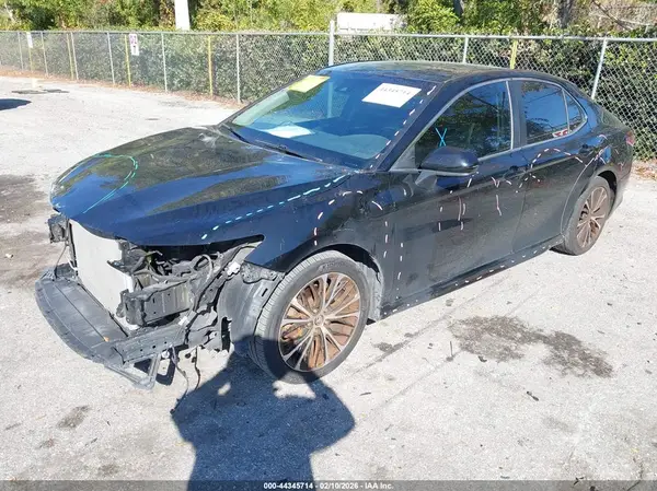 4T1B11HK0KU825934 2019 TOYOTA CAMRY - Image 2