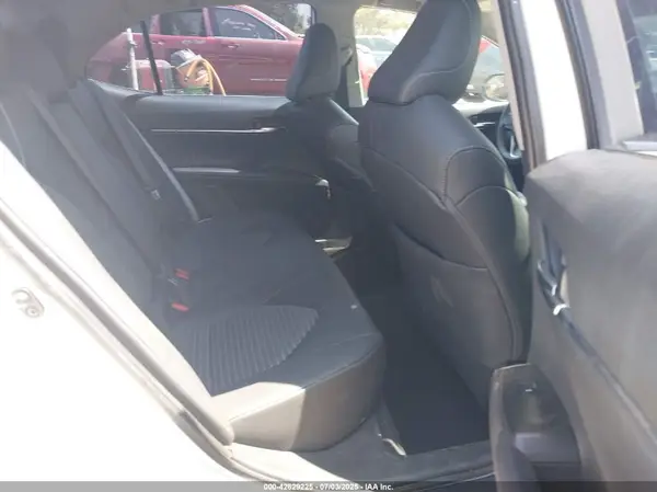 4T1B11HK0KU829904 2019 TOYOTA CAMRY - Image 8