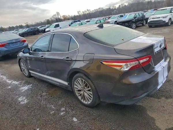 4T1B11HK0KU830177 2019 TOYOTA CAMRY - Image 2