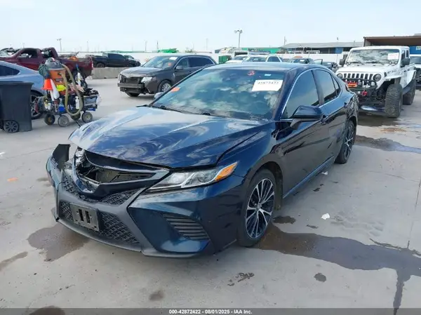 4T1B11HK0KU830230 2019 TOYOTA CAMRY - Image 2