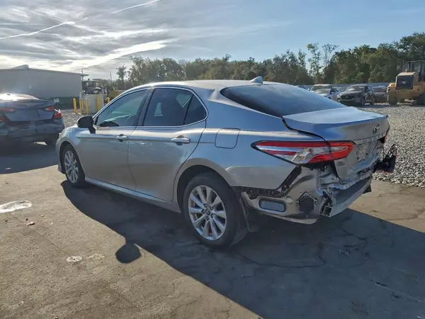 4T1B11HK0KU833936 2019 TOYOTA CAMRY - Image 2