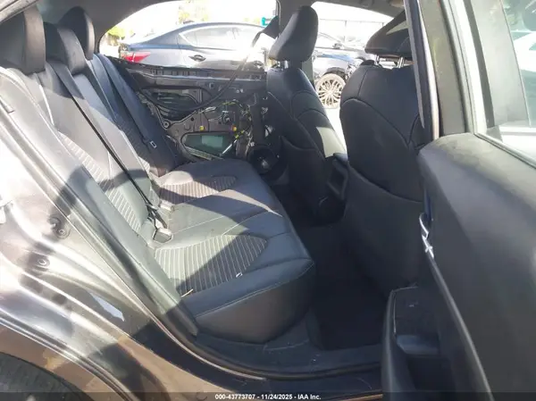 4T1B11HK0KU843026 2019 TOYOTA CAMRY - Image 8