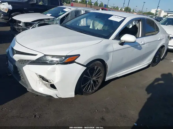 4T1B11HK0KU843995 2019 TOYOTA CAMRY - Image 2