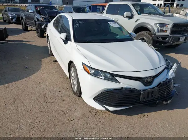 4T1B11HK0KU845990 2019 TOYOTA CAMRY - Image 1