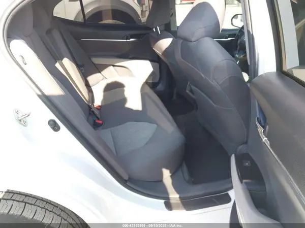 4T1B11HK0KU845990 2019 TOYOTA CAMRY - Image 8