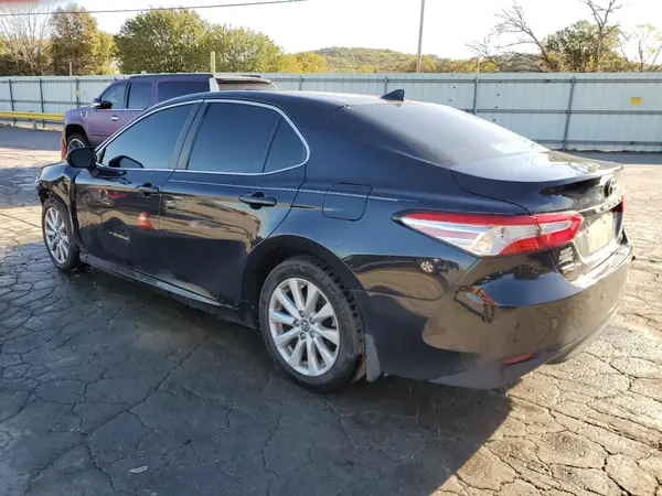 4T1B11HK0KU853717 2019 TOYOTA CAMRY - Image 2