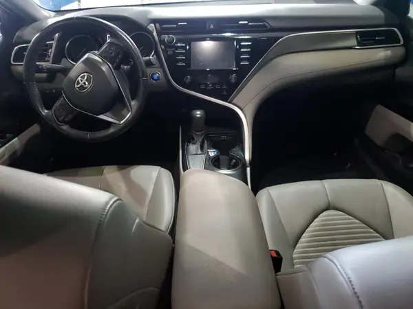 4T1B11HK1JU001164 2018 TOYOTA CAMRY - Image 8