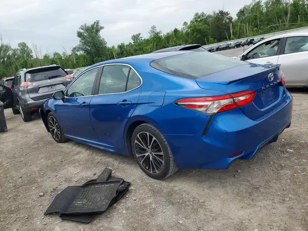 4T1B11HK1JU006218 2018 TOYOTA CAMRY - Image 2