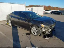 4T1B11HK1JU011824 2018 TOYOTA CAMRY