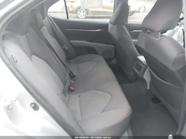 4T1B11HK1JU013122 2018 TOYOTA CAMRY - Image 8