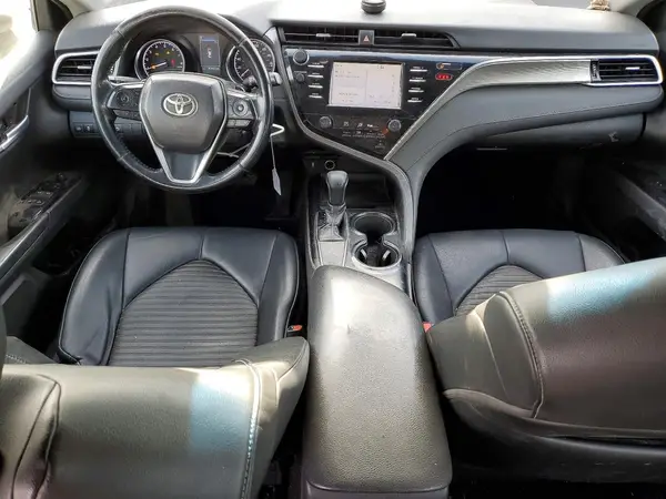 4T1B11HK1JU020233 2018 TOYOTA CAMRY - Image 8