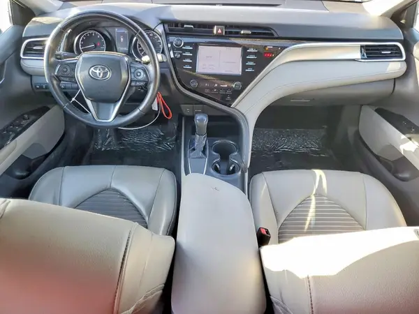 4T1B11HK1JU020281 2018 TOYOTA CAMRY - Image 8