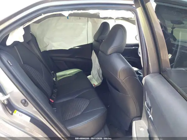 4T1B11HK1JU024167 2018 TOYOTA CAMRY - Image 8