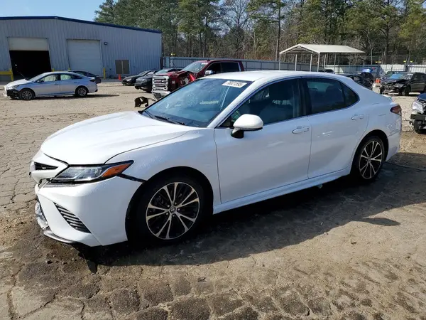 4T1B11HK1JU027246 2018 TOYOTA CAMRY - Image 1